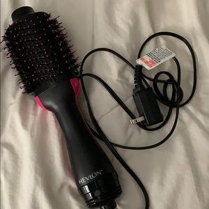 Revlon volumizing hair drying brush